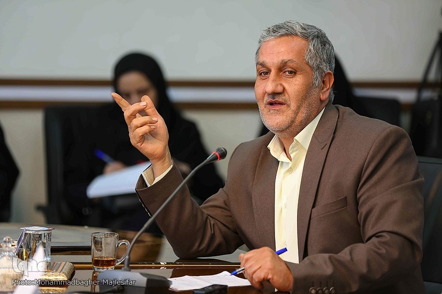 علی باباجانی نویسنده و شاعر