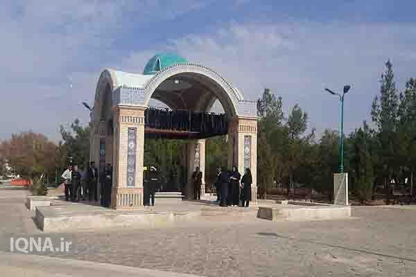 یادمان شهید گمنام در آزادشهر یزد