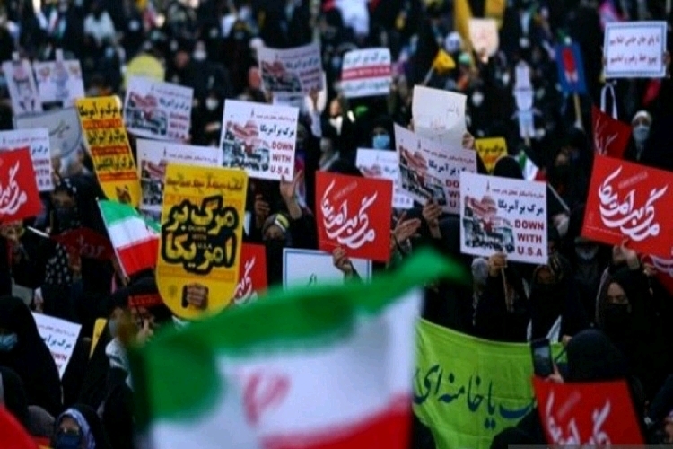 راهپیمایی ۱۳ آبان
