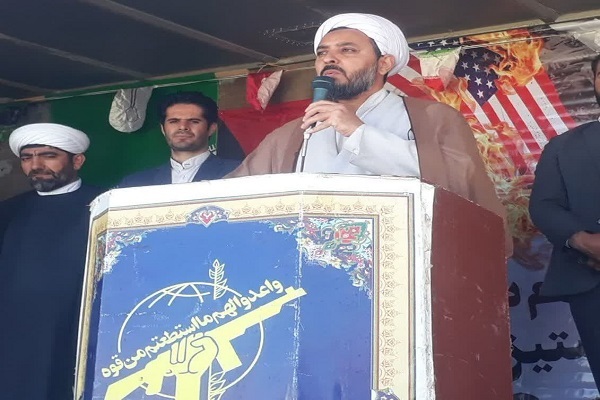 حجت‌الاسلام غلام‌حیدر جهانبان، مسئول دفتر نمایندگی ولی‌فقیه در ناحیه مقاومت بسیج سپاه شاهین‌دژ