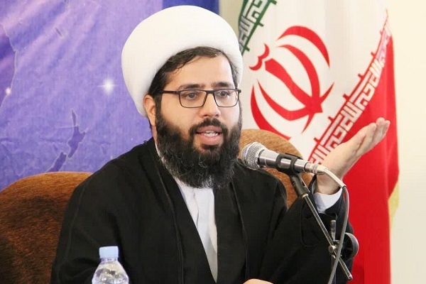 روح‌الله سعیدی فاضل، رئیس پژوهشکده بین‌المللی امام رضا(ع) نمایندگی المصطفی خراسان