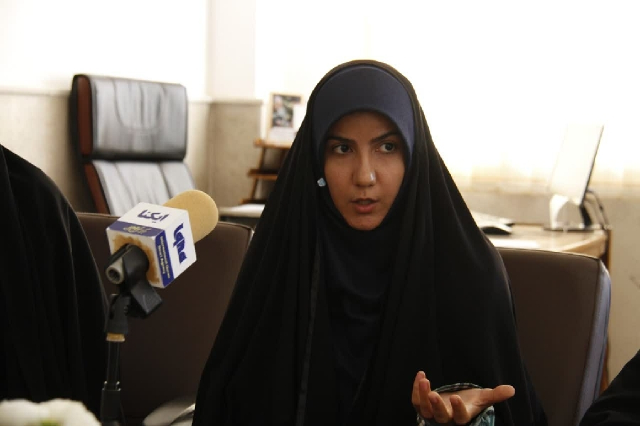 فائزه علایی، دانشجوی علوم قرآن و حدیث
