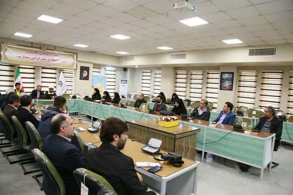 نشست هم‌اندیشی «تدریس دروس با جهت‌گیری الهی» در دانشگاه لرستان