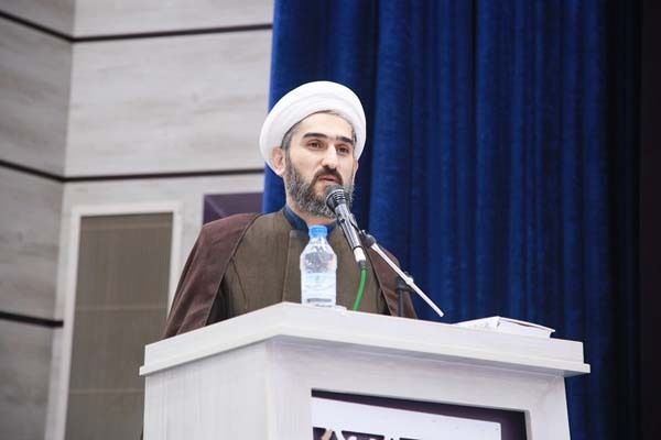 حجت‌الاسلام عبدالله فاضلی، معاون نهاد نمایندگی مقام معظم رهبری در دانشگاه لرستان