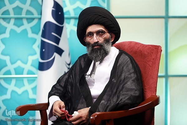 حجت‌الاسلام والمسلمین سیدعباس موسوی‌مطلق، استاد حوزه علمیه،