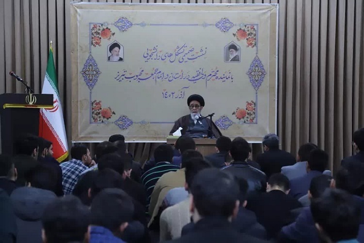 حجت الاسلام آل هاشم، امام جمعه تبریز