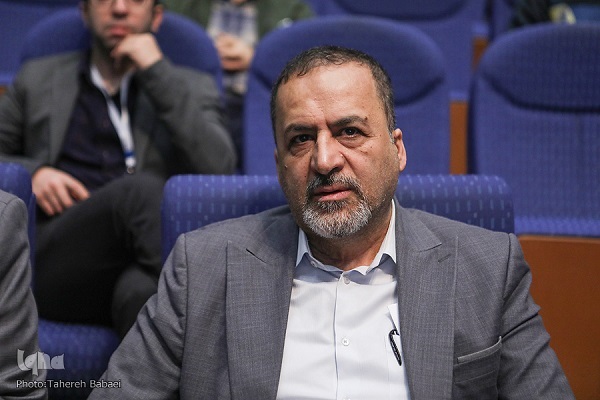 حسین قناعتی، رئیس دانشگاه علوم پزشکی تهران