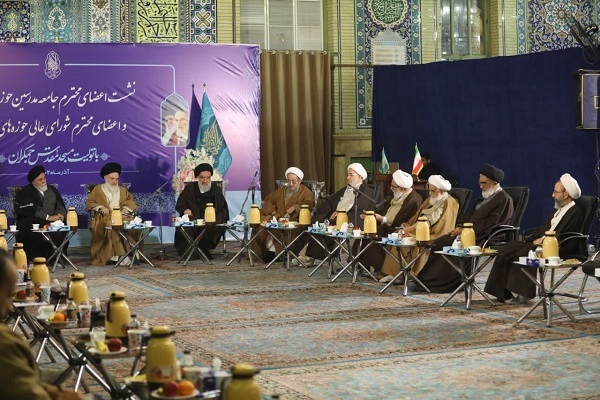 دیدار اعضای جامعه مدرسین حوزه علمیه قم با تولیت مسجد مقدس جمکران