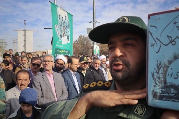 تشییع 5 شهید گمنام در استان سمنان