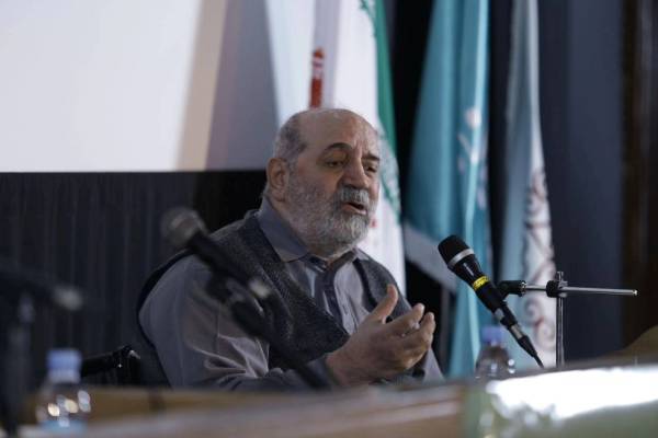 دوری از پروپاگاندا، رمز موفقیت «بازمانده» بود