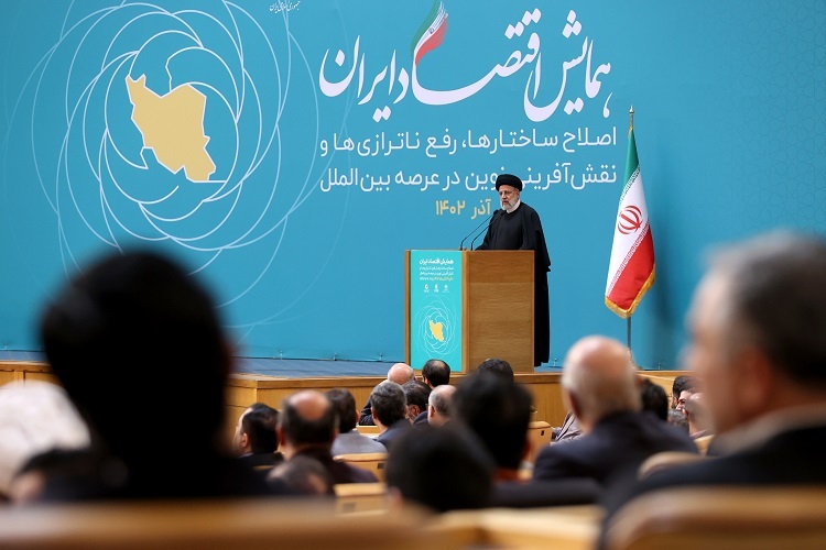 رئیسجمهور در همایش اقتصاد ایران رئیسجمهور در همایش اقتصاد ایران