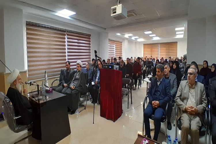 نشست «نقش آفرینی نظام اسلامی در نظم نوین جهانی» در جهاددانشگاهی گیلان