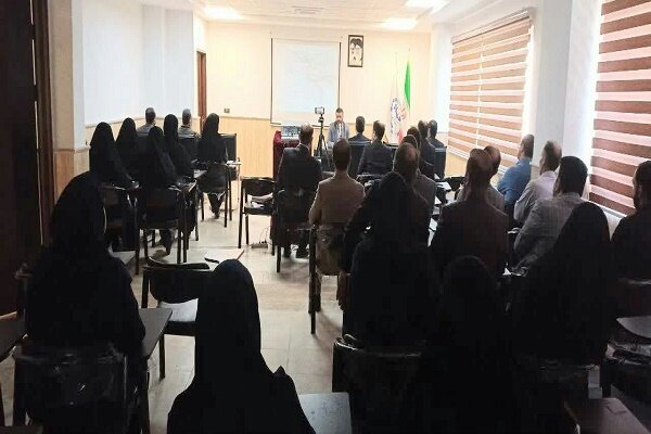 نشست تخصصی «بسیج، پیشگام در توسعه و تعالی ارزشهای فرهنگی در جامعه» نشست تخصصی «بسیج، پیشگام در توسعه و تعالی ارزشهای فرهنگی در جامعه»
