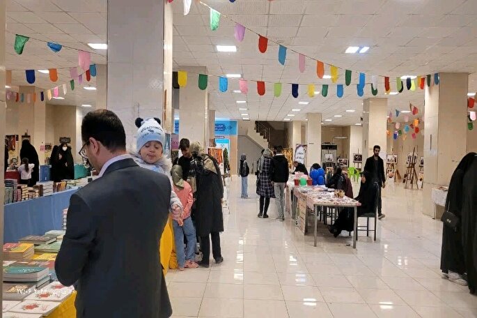 نمایشگاه قرآن ملایر نیازمند تبلیغات و اطلاع‌رسانی بیشتر