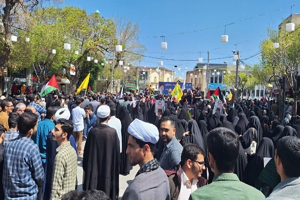 تجمع اراکی در حمایت از سپاه