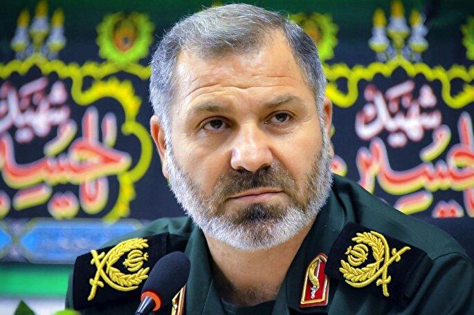 تشکیل زنجیره انسانی در سواحل خزر برای حمایت از عملیات «وعده صادق» و طرح «نور» + فیلم