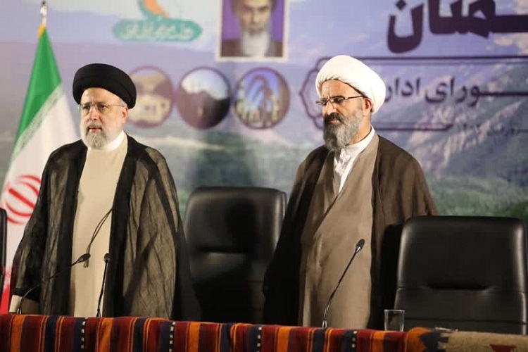حجت الاسلام رئیسی رئیس جمهور در جلسه شورای اداری استان سمنان حجت الاسلام رئیسی رئیس جمهور در جلسه شورای اداری استان سمنان