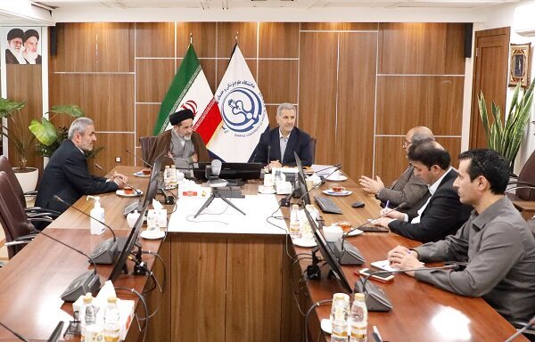 نشست اوقاف فارس و‌ دانشگاه علوم پزشکی شیراز