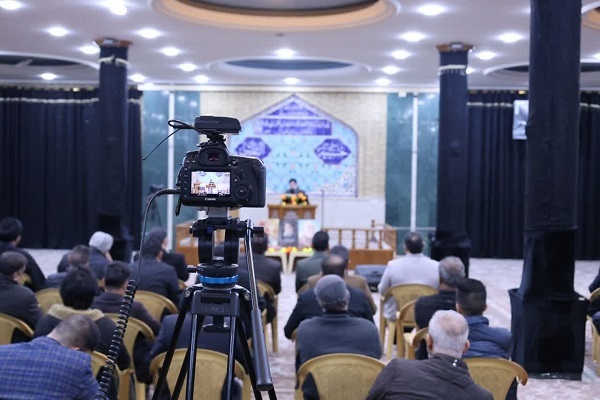 تصاویری از تلاوت قاریان در مجموعه محافل «عشرة الفجر القرآنیه»