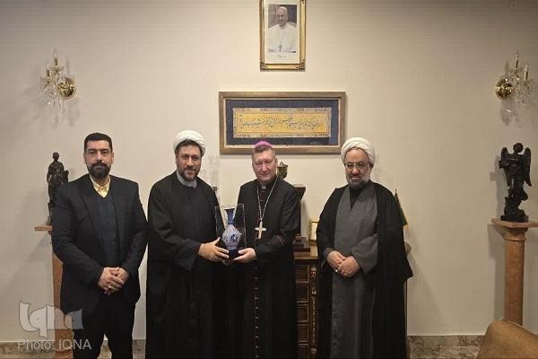 پیام تبریک سال نو به رهبر کاتولیک های جهان