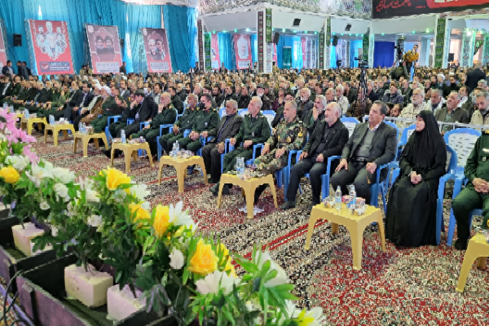 مقاومت ویژگی مردم ایران در برابر فتنه‌های دشمنان است