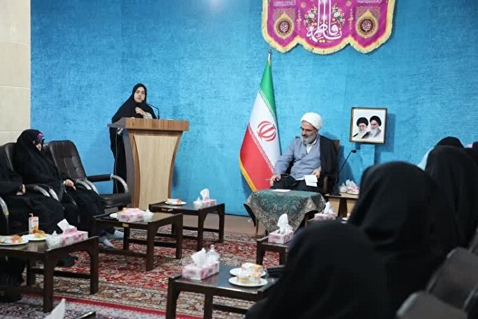 هویت فردی و اجتماعی بانوان در جامعه نهادینه‌سازی شود