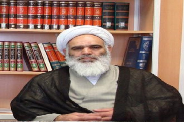 باید تلاش‌ها و خدمات مرحوم علامه حسن‌زاده آملی برای مردم و نسل جوان تبیین شود