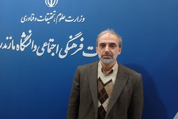 مرتضی علویان، معاون فرهنگی و اجتماعی دانشگاه مازندران