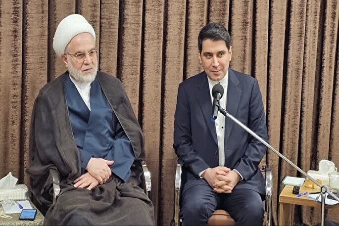 ایجاد بنیاد زبان و ادبیات کُردی هدیه بزرگی به مردم کردستان است