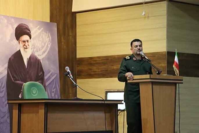 شناخت دشمن و امیدآفرینی برای آحاد مردم آموزش داده شود