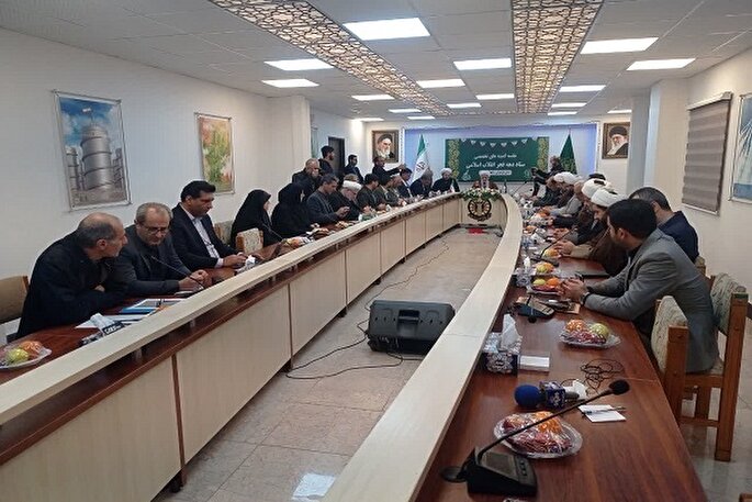 حضور در راهپیمایی ۲۲ بهمن اولویت اول است