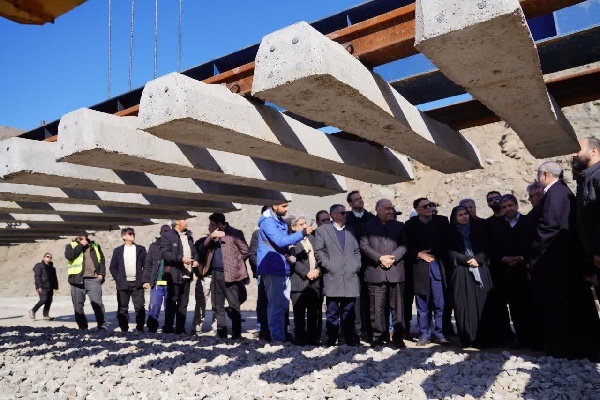 همه تلاشمان را برای افتتاح راه‌آهن اردبیل انجام می‌دهیم