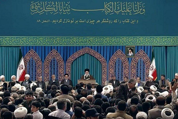 دیدار شرکتکنندگان در مسابقات بینالمللی قرآن با رهبر معظم انقلاب دیدار شرکتکنندگان در مسابقات بینالمللی قرآن با رهبر معظم انقلاب