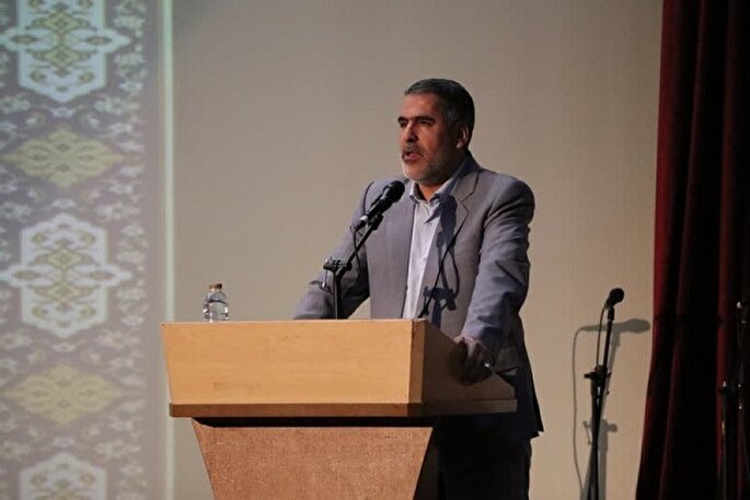 زبان هنر بهترین ابزار ترویج فرهنگ ایثار و شهادت است