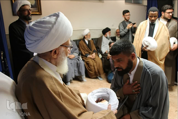 حسین نوری همدانی از مراجع معظم تقلید شیعه