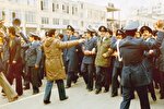 ۲۰ بهمن ۵۷؛ حمله گارد شاهنشاهی به پادگان دوشان‌تپه
