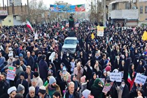 روی آوردن به آمریکا راه حل مشکلات نیست