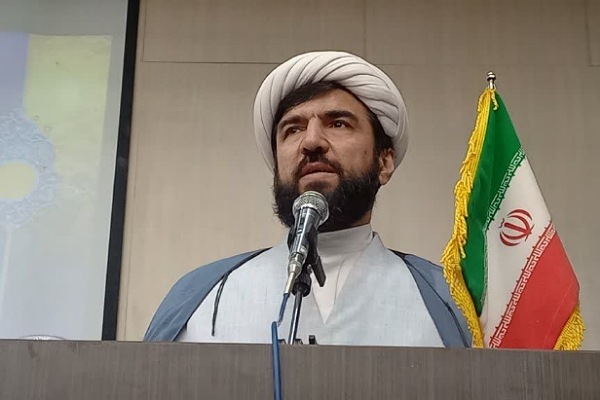 حجت الاسلام گرزین مدیرکل کل تبلیغات گلستان