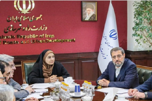 برگزاری نشست هماهنگی حج ۱۴۰۴ با حضور وزیر راه و رئیس سازمان حج و زیارت