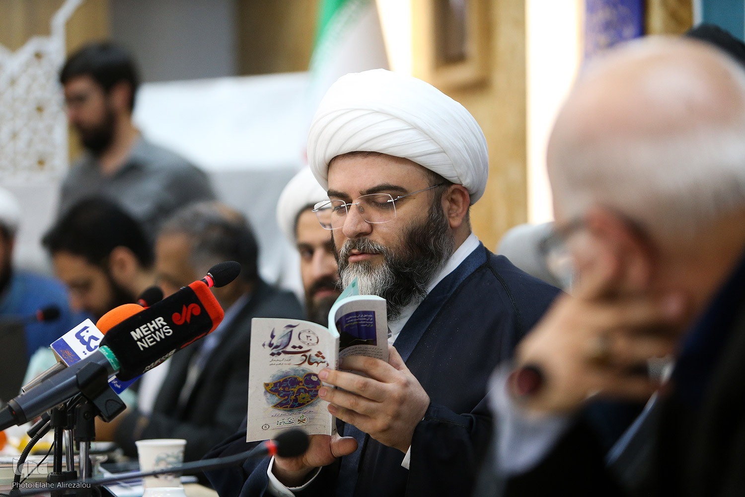 قمی