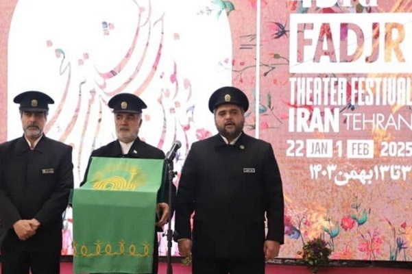 هنوز تمام نشده/// از صلابت سرباز وطن در تئاتر فجر تا ترسیم نقشه جهانی‌شدن سینما
