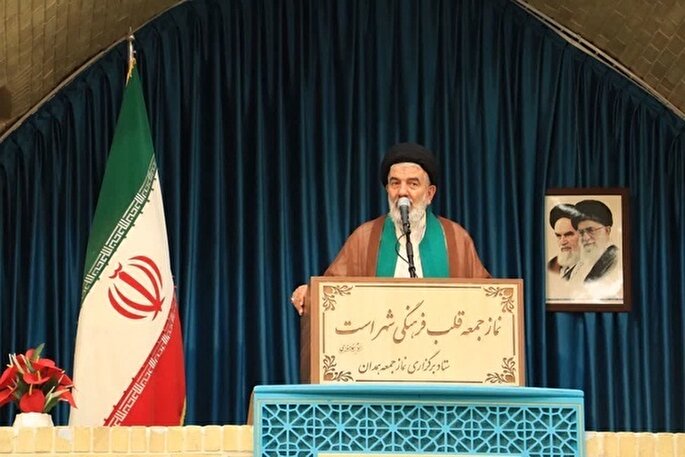 وظیفه مسئولان خدمت صادقانه به نظام و مردم است  