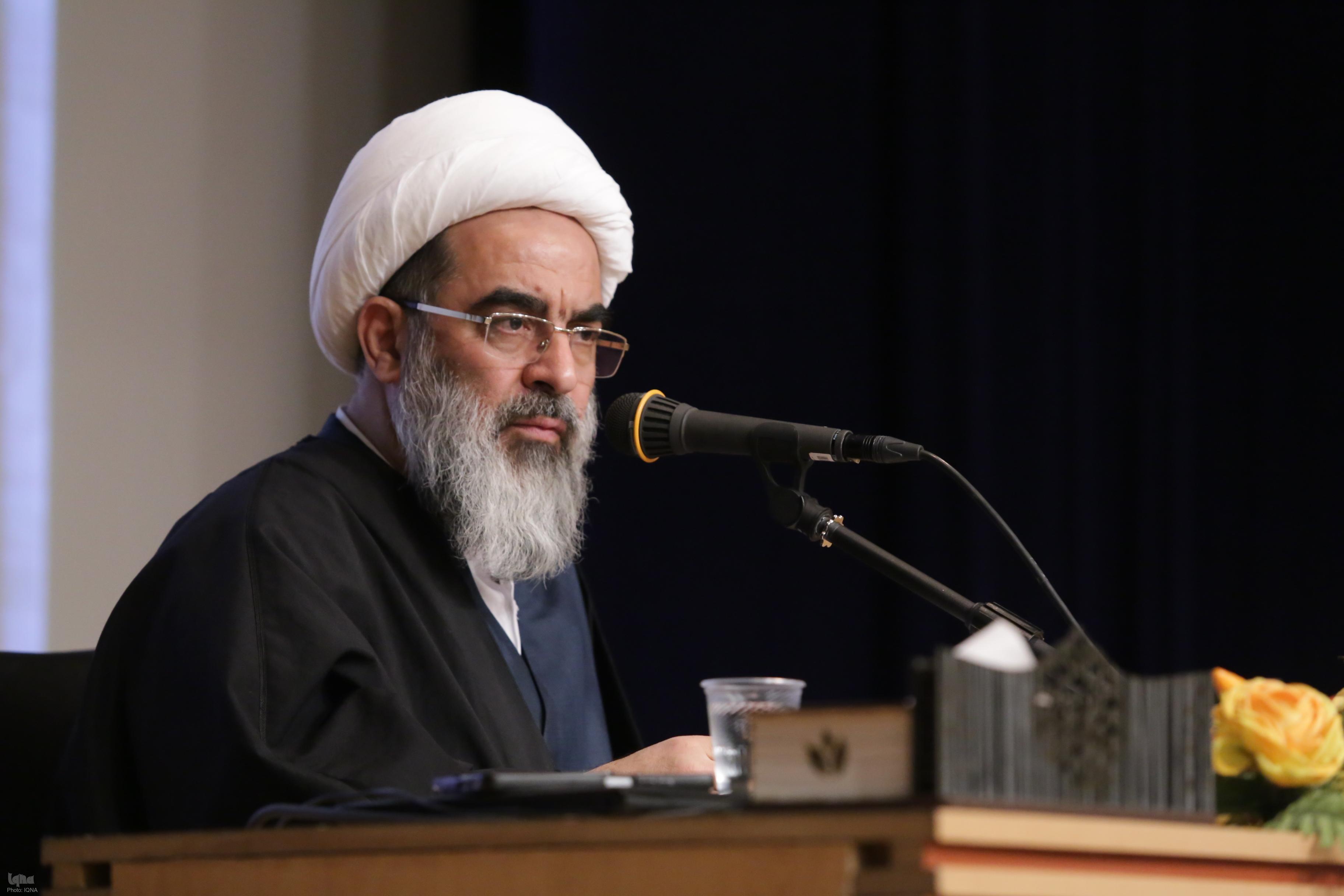 دومین روز از سلسله نشست‌های «طلیعه رمضان» با حضور آیت‌الله فاضل لنکرانی