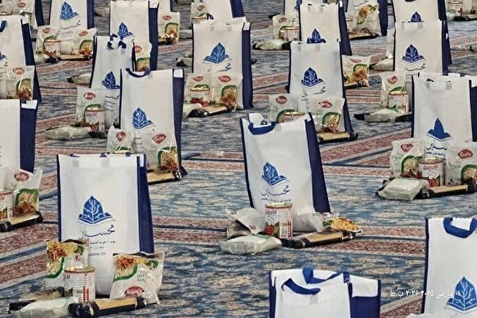 ۱۵۰۰ بسته ارزاق ماه رمضان بین خانواده‌های نیازمند سیستانی توزیع شد