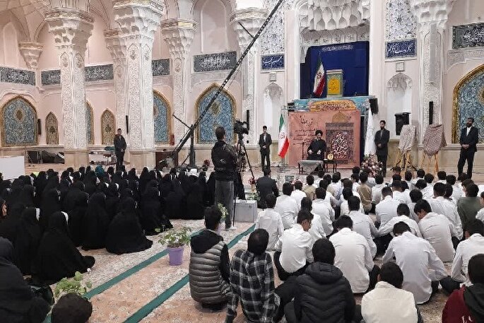 اعضای کانون‌های مساجد به فعالیت فرهنگی و تربیتی خود افتخار کنند