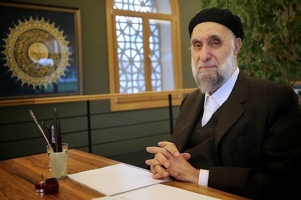 نور وحی خاموش‌نشدنی است