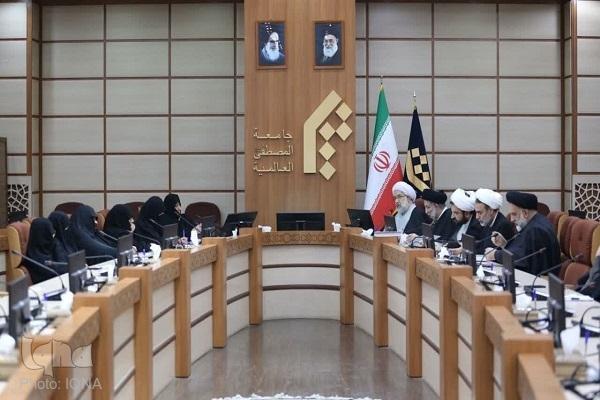 علی عباسی، رئیس جامعه المصطفی العالمیه