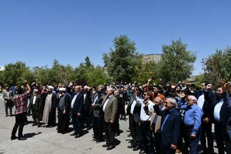 تجمع دانشگاهیان سمنان