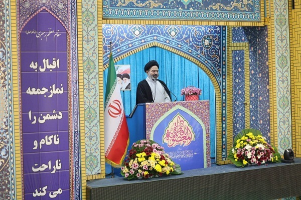 حضرت ابراهیم(ع) بنیانگذار برائت از مشرکین بود حضرت ابراهیم(ع) بنیانگذار برائت از مشرکین بود