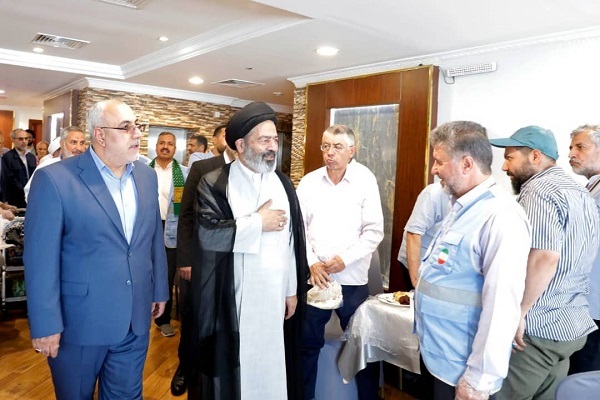 بازدید سرپرست حجاج ایرانی از هتل محل اسکان زائران در مدینه + عکس بازدید سرپرست حجاج ایرانی از هتل محل اسکان زائران در مدینه + عکس